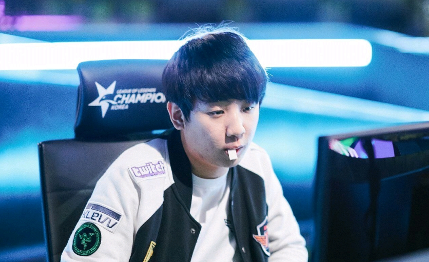 显然已在活 显然已在活