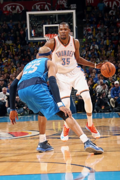 凭借犀利的 凭借犀利的