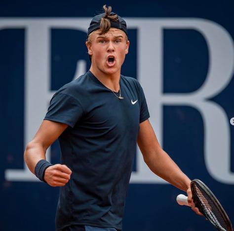 教练的身份 教练的身份