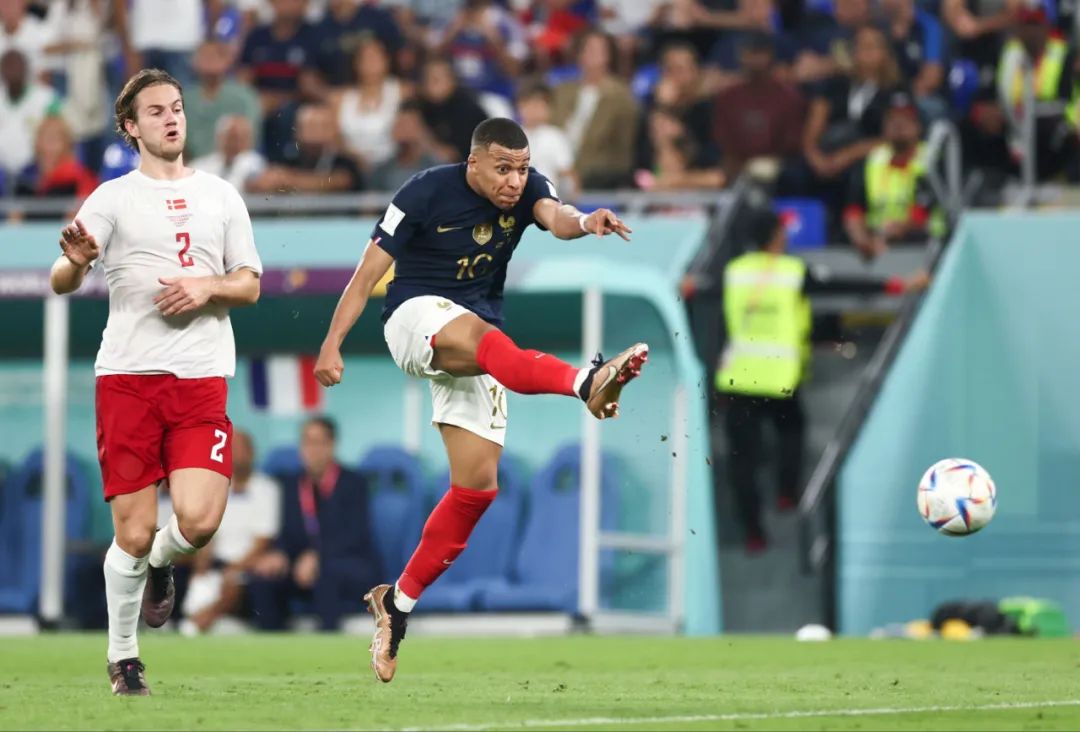 贴近真实实 贴近真实实